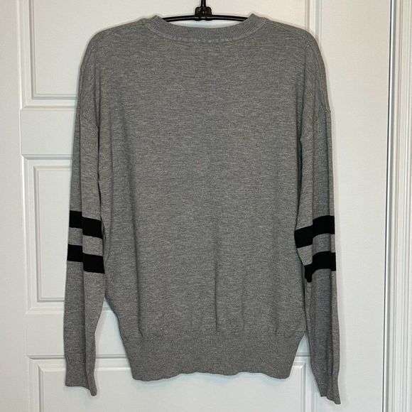 Philosophy Women's Gray and Black Embroidered LOVE Crewneck Sweater Size M - Picture 3 of 10